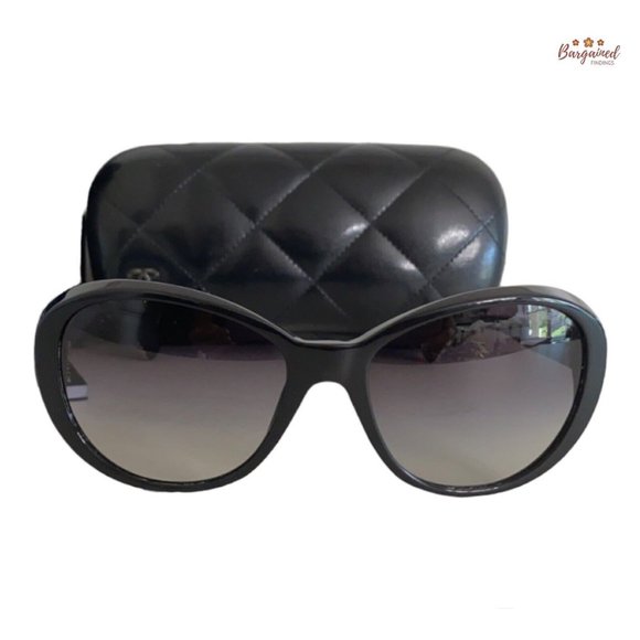 Authentic CHANEL Black Acetate Frame w/ White & Black Tweed CC Sunglasses - 5241 - Picture 1 of 13